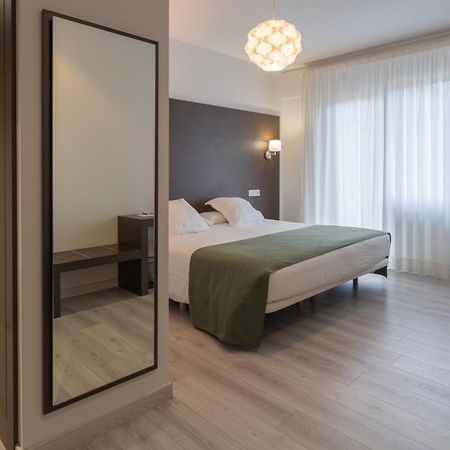 Hotel Mendez Nuñez Lugo Buitenkant foto