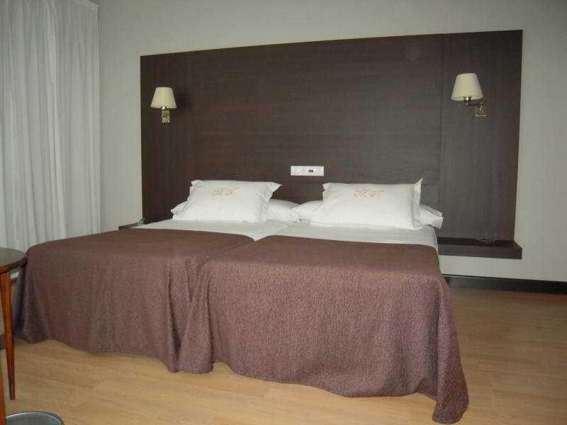 Hotel Mendez Nuñez Lugo Buitenkant foto