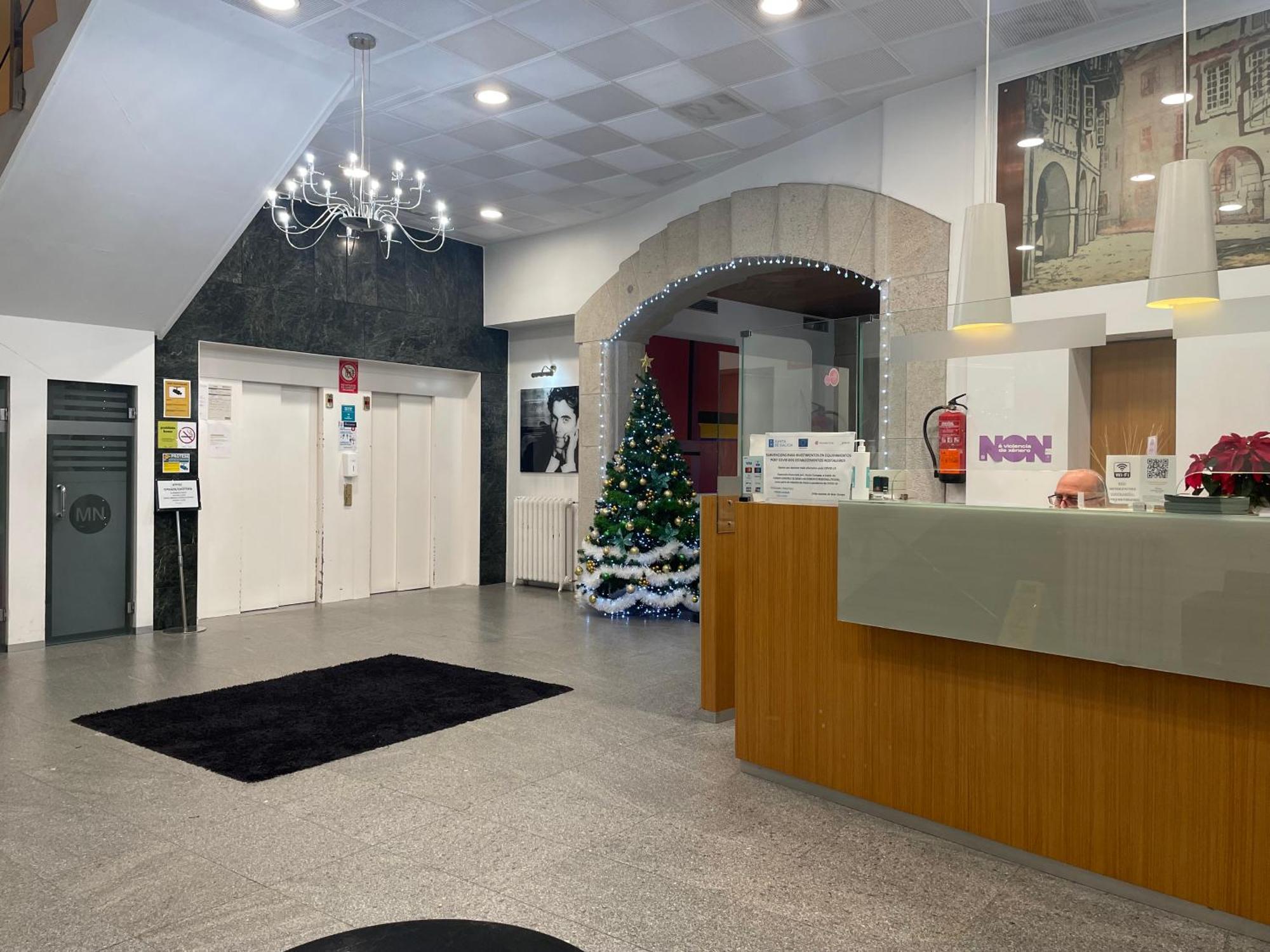 Hotel Mendez Nuñez Lugo Buitenkant foto